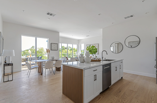 Palo Alto, CA 94306-4098,4115 El Camino Real