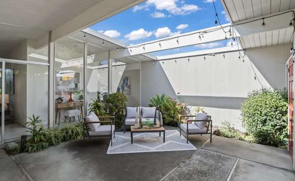 659 Torrington Dr, Sunnyvale, CA 94087-2445