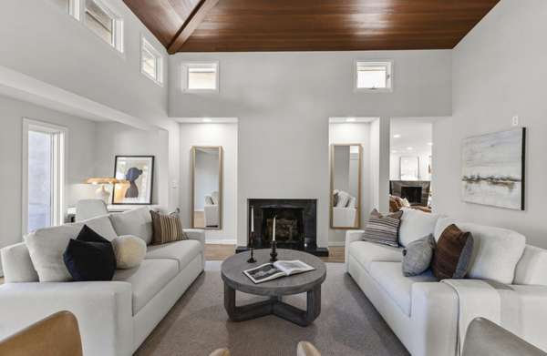 1621 El Sereno Ct, Los Altos, CA 94024-7267