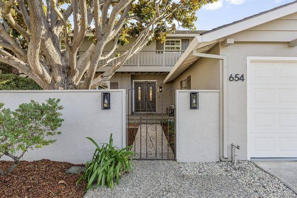 654 Princeton Drive, Sunnyvale, CA 94087