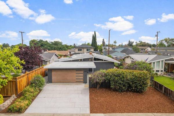 385 Cronin DR, Santa Clara, CA 95051