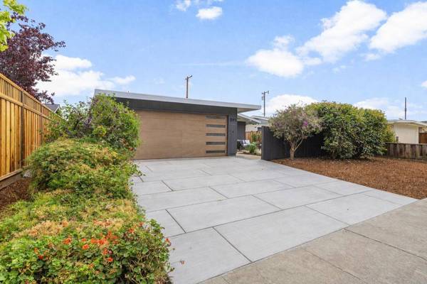 385 Cronin DR, Santa Clara, CA 95051