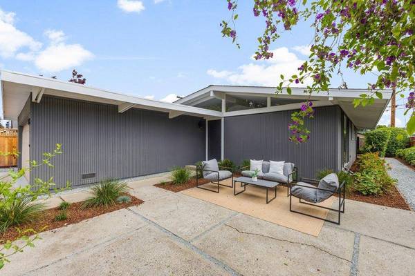 385 Cronin DR, Santa Clara, CA 95051