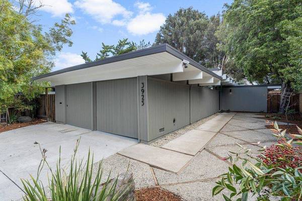 3925 Nelson DR, Palo Alto, CA 94306