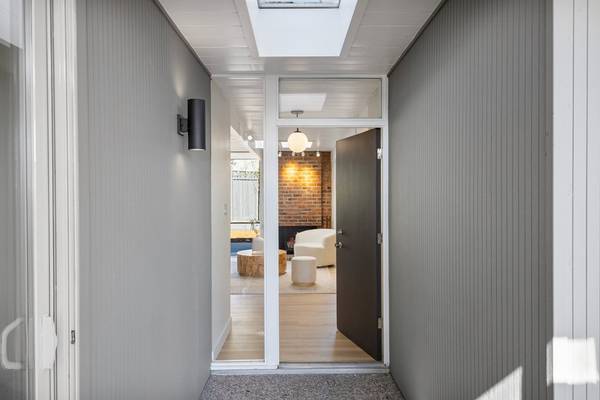 729 Stendhal LN, Cupertino, CA 95014