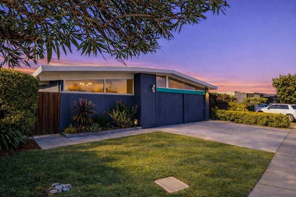 637 Vanessa DR, San Mateo, CA 94402
