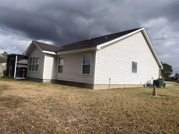 545 Slash Circle, Midway, FL 32343