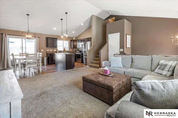 5329 S HWS Cleveland Boulevard, Omaha, NE 68135