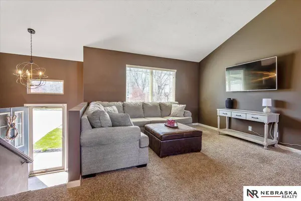 5329 S HWS Cleveland Boulevard, Omaha, NE 68135