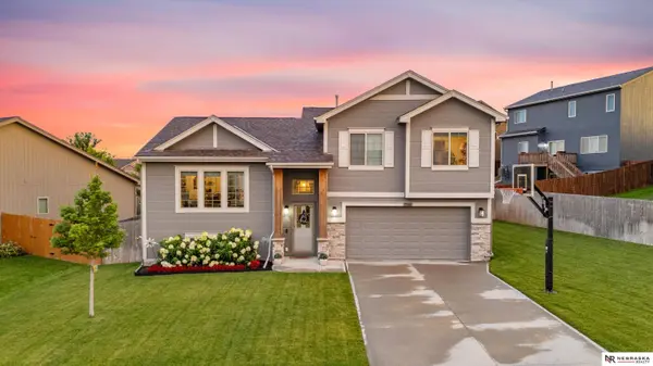 7808 S 190 Avenue, Gretna, NE 68136