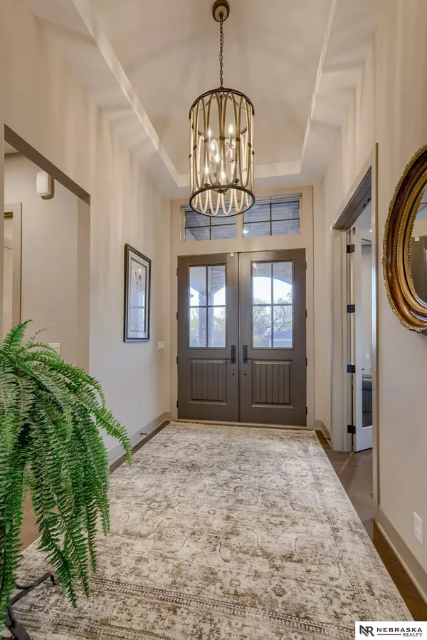 20911 Barbara Plaza Circle, Omaha, NE 68022