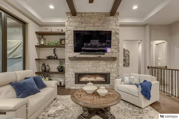 20911 Barbara Plaza Circle, Omaha, NE 68022