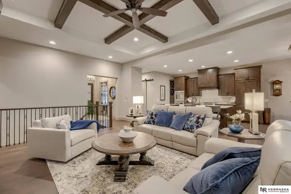 20911 Barbara Plaza Circle, Omaha, NE 68022