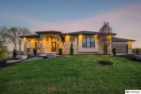 20911 Barbara Plaza Circle, Omaha, NE 68022