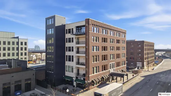 902 Dodge Street  #203, Omaha, NE 68102