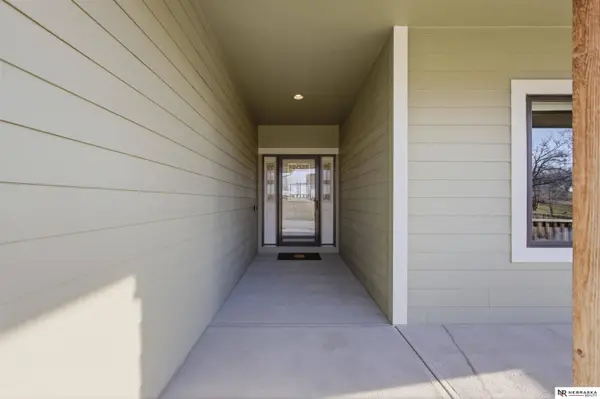 13717 Miami Street, Omaha, NE 68164