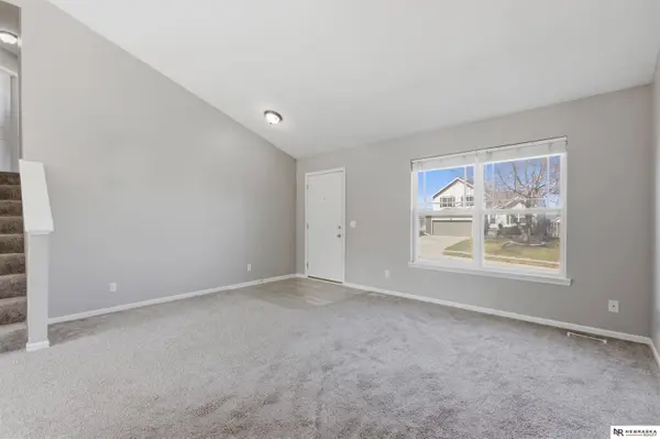 16115 Birch Avenue, Omaha, NE 68136