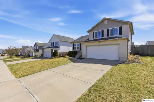 16115 Birch Avenue, Omaha, NE 68136