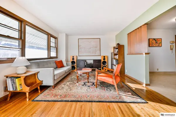 9144 Boyd Street, Omaha, NE 68134