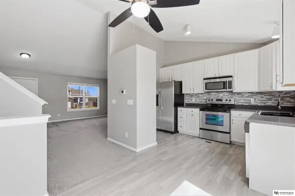 16115 Birch Avenue, Omaha, NE 68136