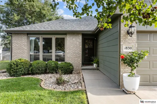 1830 Meadow Lark Circle, Lincoln, NE 68521