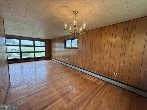 960 N WALNUT ST, Coatesville, PA 19320