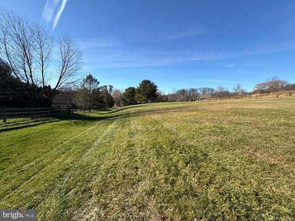 839 FRANK RD, West Chester, PA 19380