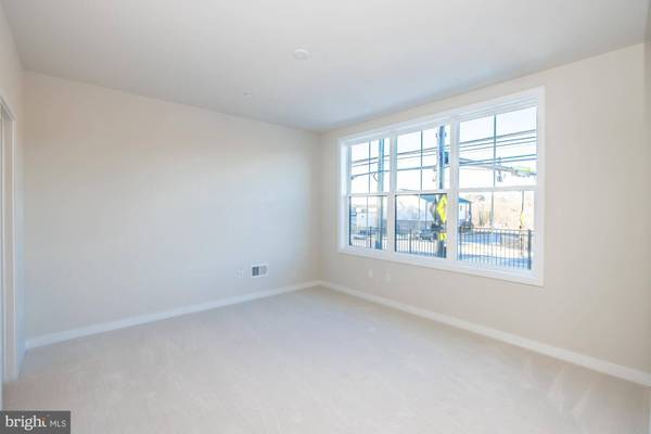 302 STAR TAVERN LN, West Chester, PA 19382