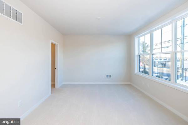 302 STAR TAVERN LN, West Chester, PA 19382