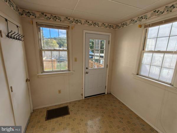 922 CHARLES ST, Coatesville, PA 19320