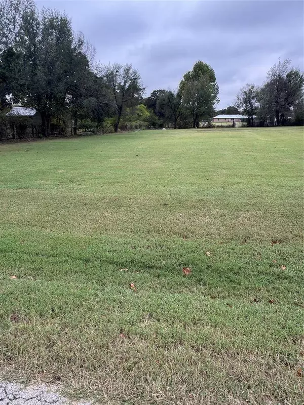 Elizabeth ST, Choctaw, OK 73020