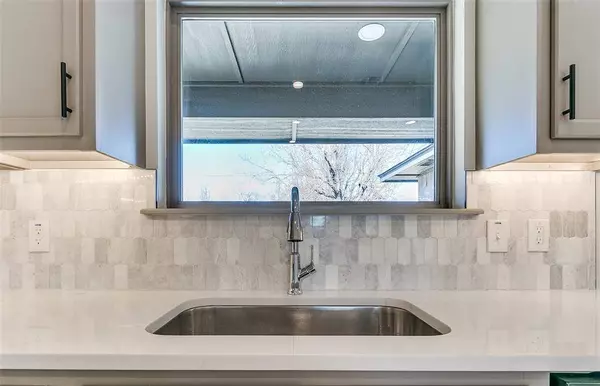 10305 1/2 Saint Patrick DR, Midwest City, OK 73110