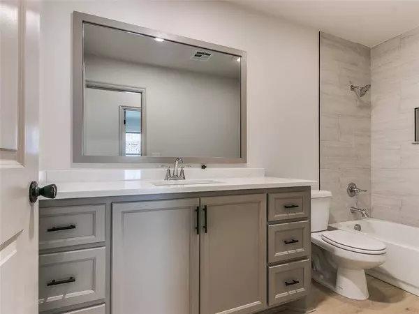 10305 1/2 Saint Patrick DR, Midwest City, OK 73110