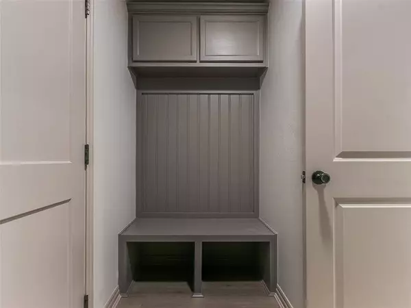 10305 1/2 Saint Patrick DR, Midwest City, OK 73110