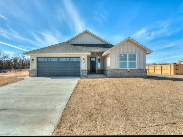 4401 Maxine DR, Choctaw, OK 73020