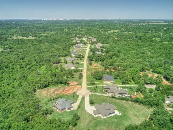 14324 SE 37th PL, Choctaw, OK 73020