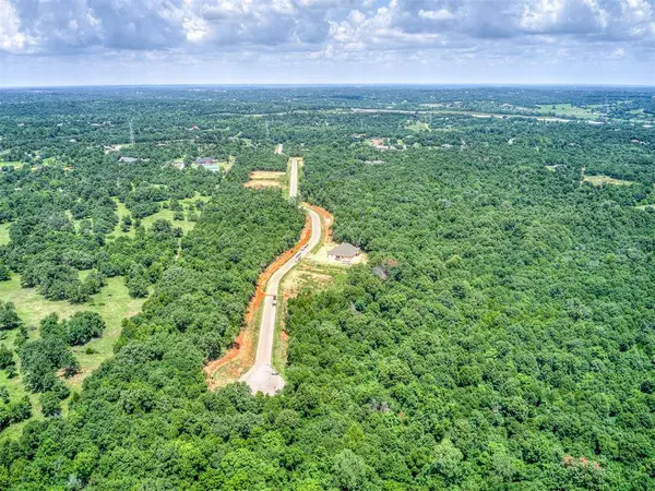 8112 Cypress Forest CIR, Oklahoma City, OK 73150