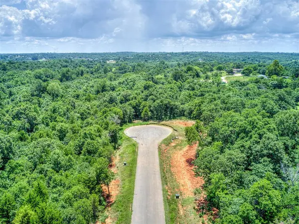 8112 Cypress Forest CIR, Oklahoma City, OK 73150