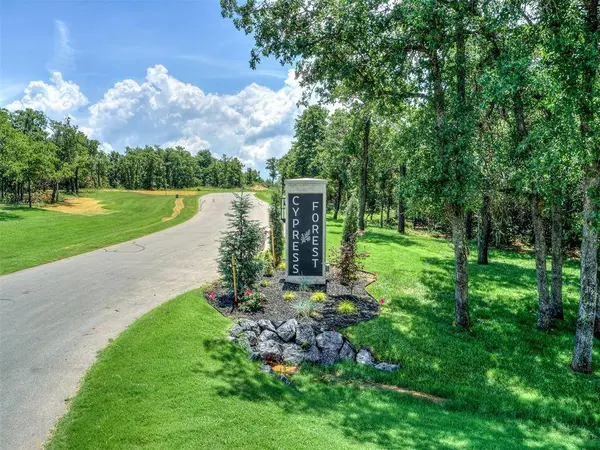 8112 Cypress Forest CIR