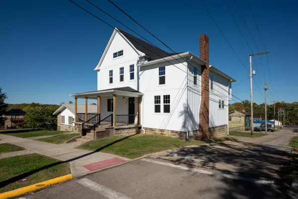 168 Main, Jackson, OH 45640