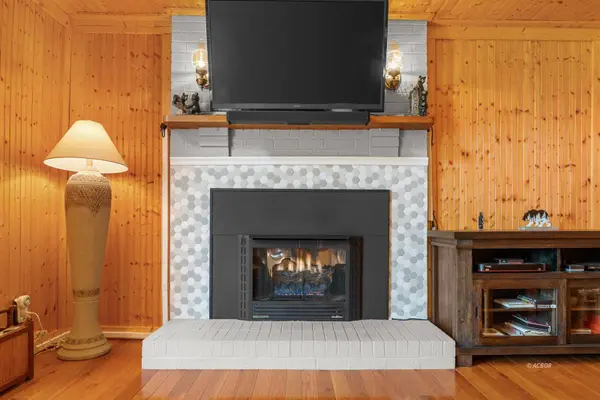 822 Neighborhood Rd, Gallipolis, OH 45631