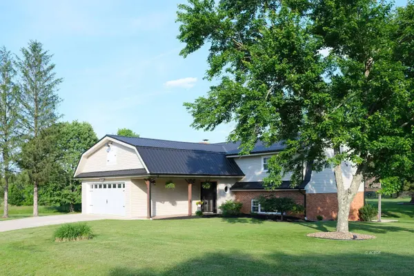 62 Summerwood Dr, Bidwell, OH 45614