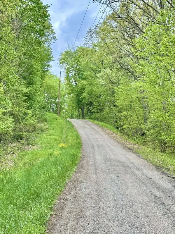 WIlls Hill Road, Pomeroy, OH 45769