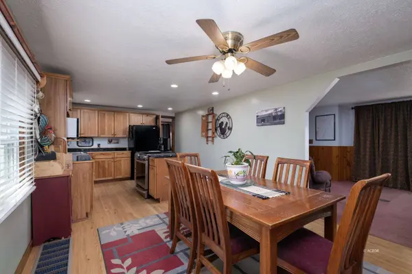 9215 State Route 160, Bidwell, OH 45614