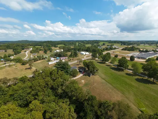 9215 State Route 160, Bidwell, OH 45614