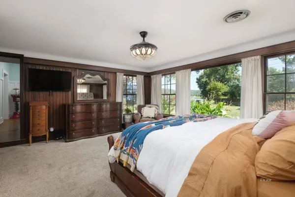 11 Vine St, Gallipolis, OH 45631