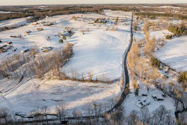 Crab Creek Rd, Gallipolis, OH 45631