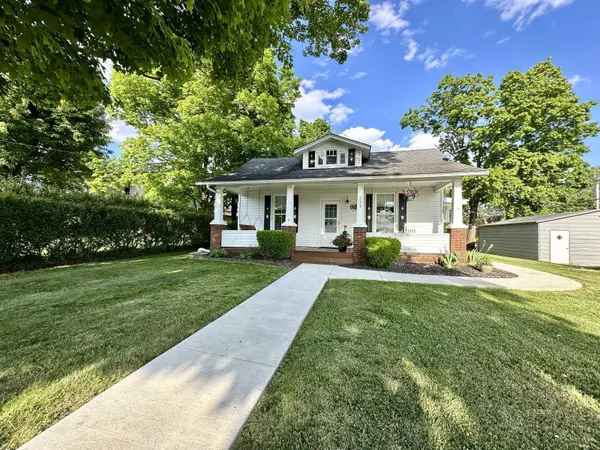157 E College Ave, Rio Grande, OH 45674