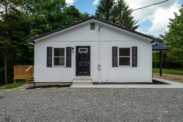 3638 Cherry Ridge Rd, Oak Hill, OH 45656