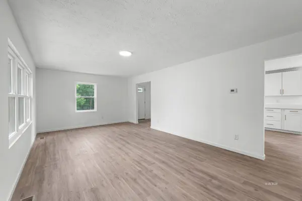 3638 Cherry Ridge Rd, Oak Hill, OH 45656